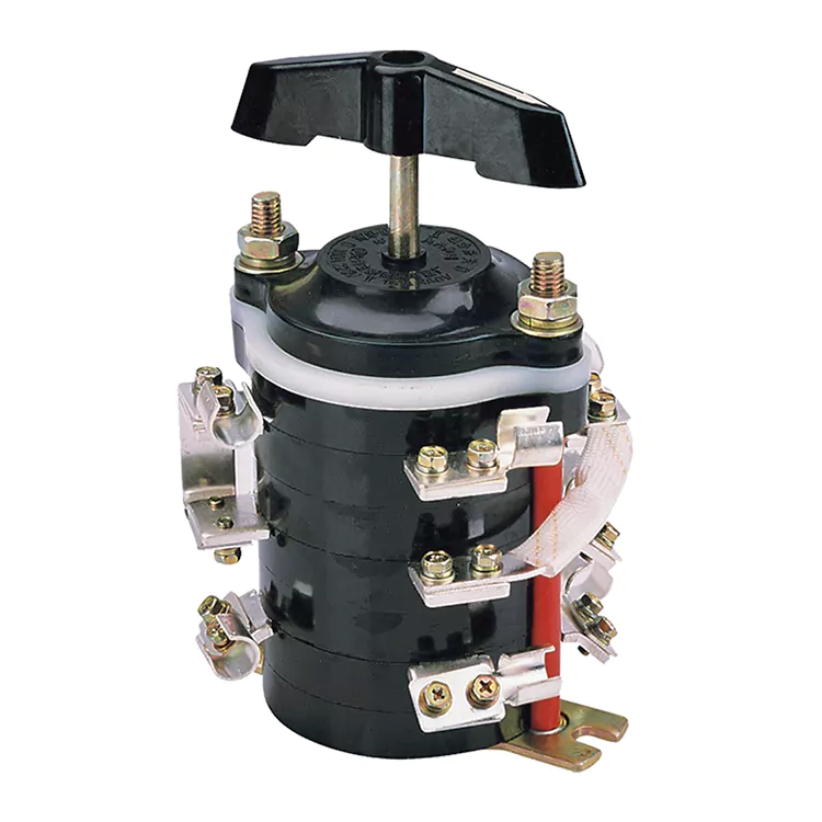 HZ10-100E119 Beszerelés a tábla elé 100A kombinált kapcsoló